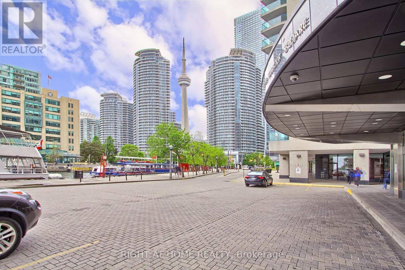 Toronto (waterfront Communities), ON M5J2S2,77 Harbour SQ #504