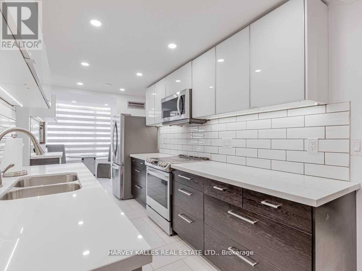 Toronto (newtonbrook East), ON M2M4J2,5785 Yonge ST #509