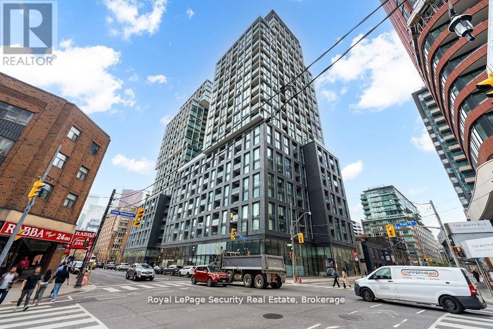 Toronto (moss Park), ON M5A1E5,158 Front ST East #706