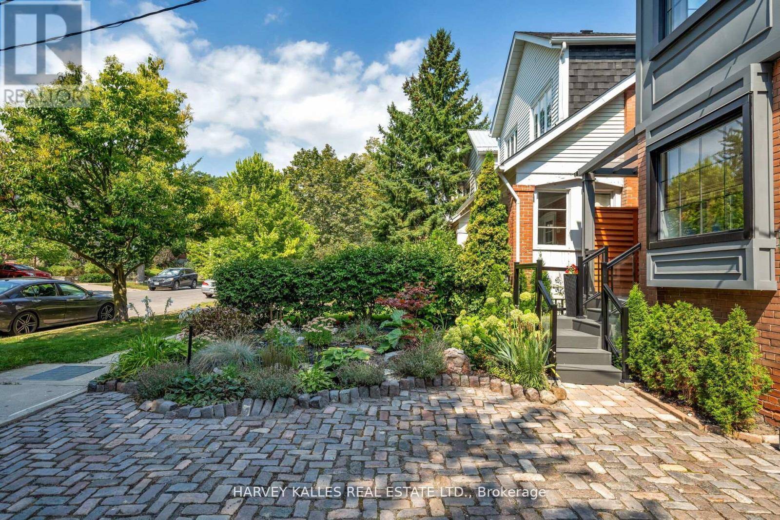 Toronto (rosedale-moore Park), ON M4W3B2,39 STANDISH AVENUE