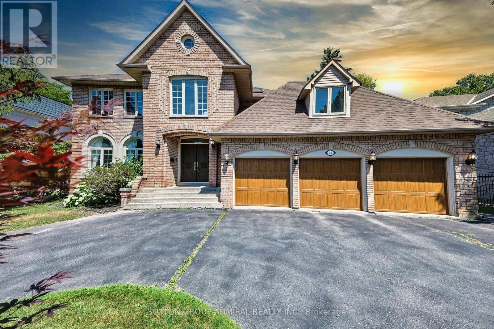 Toronto (st. Andrew-windfields), ON M2L1Z8,48 BERKINDALE DRIVE