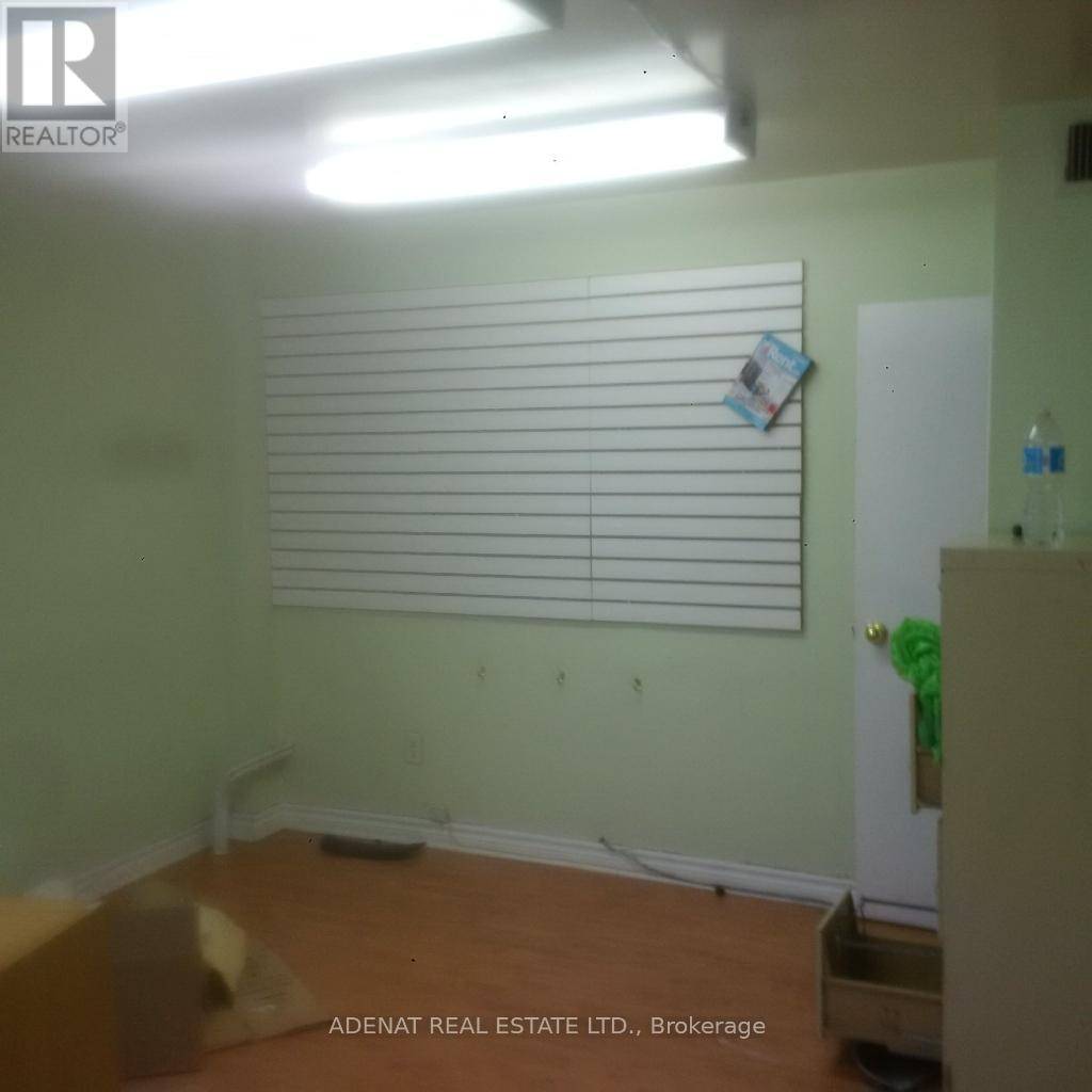 Toronto (clanton Park), ON M3H1T3,365A Wilson AVE ##214