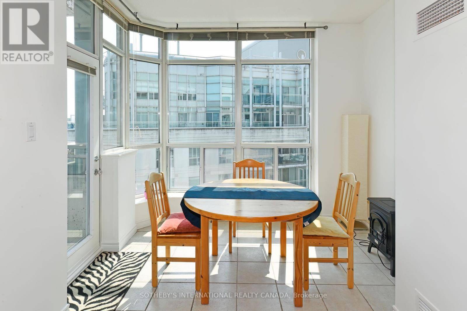 Toronto (waterfront Communities), ON M5V3M3,600 Queens Quay West #SP10