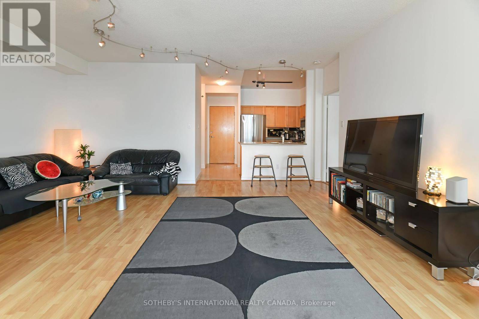 Toronto (waterfront Communities), ON M5V3M3,600 Queens Quay West #SP10