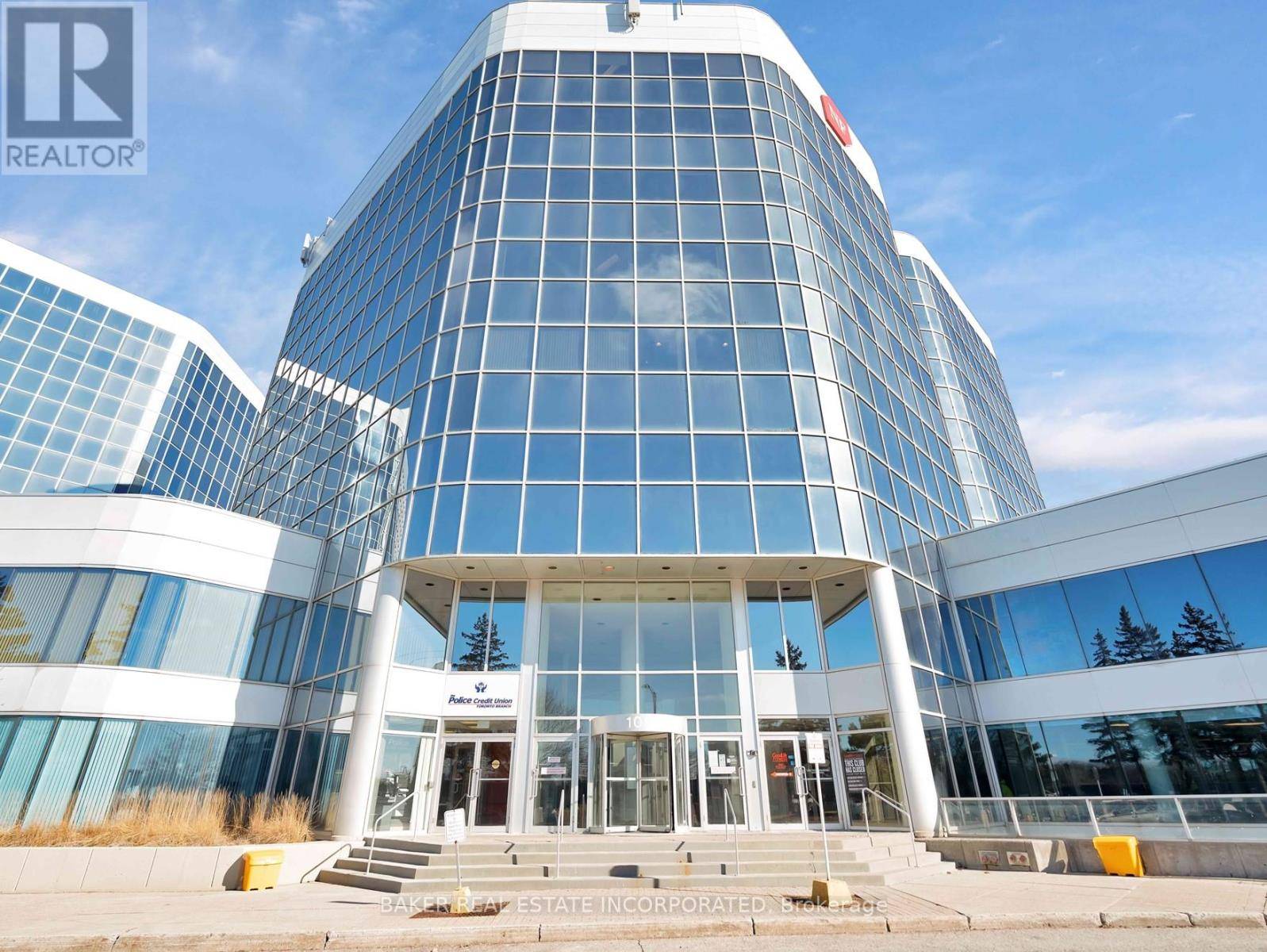 Toronto (hillcrest Village), ON M2H3P8,105 Gordon Baker RD #401