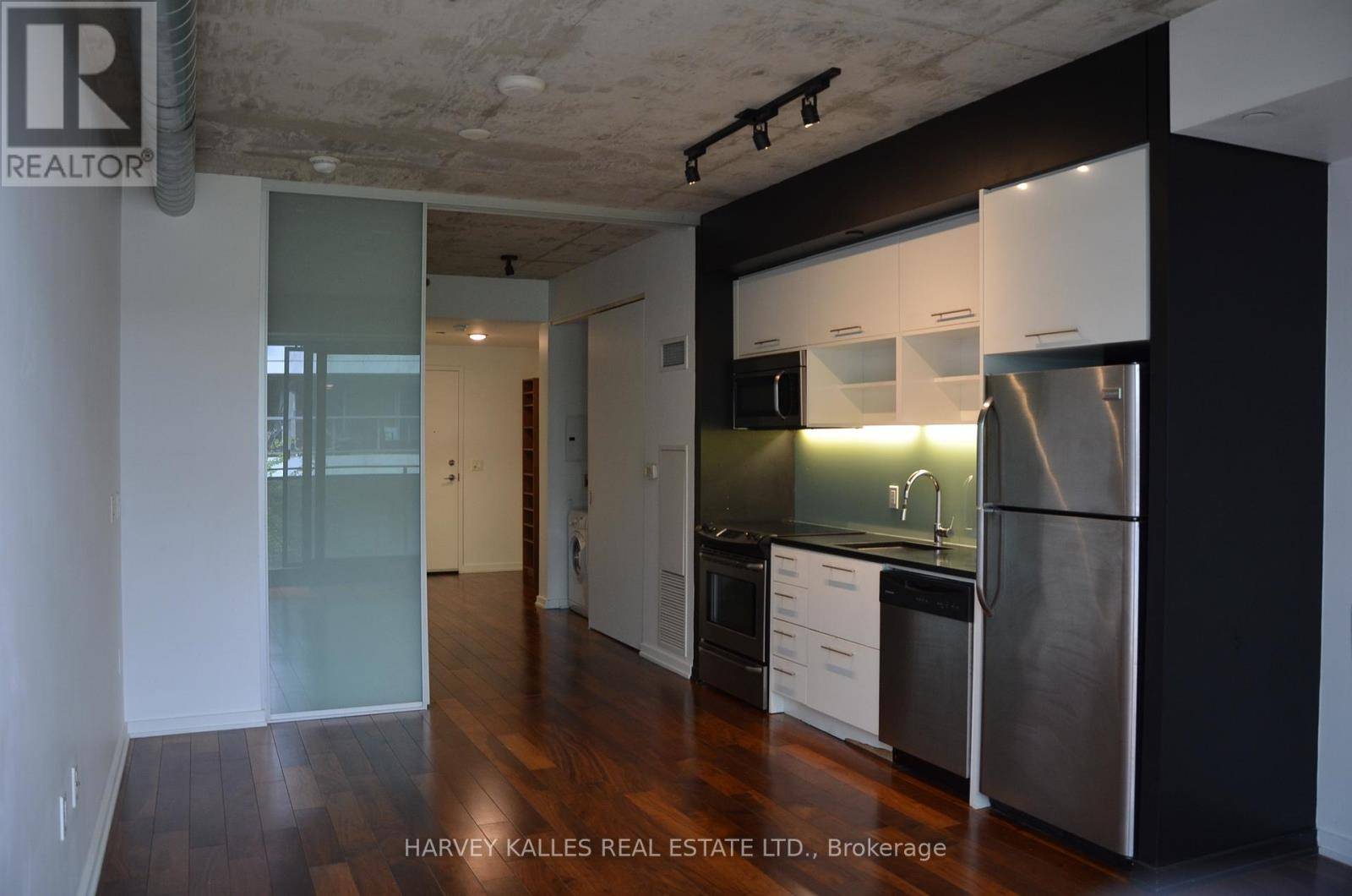 Toronto (moss Park), ON M5A0G1,47 Lower River ST #526