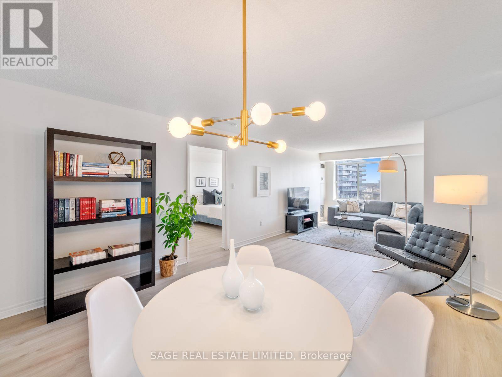 Toronto (waterfront Communities), ON M5A4R1,70 Mill ST #909