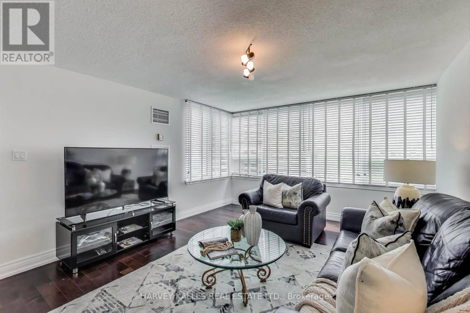 Toronto (hillcrest Village), ON M2H3N4,55 Skymark DR #902