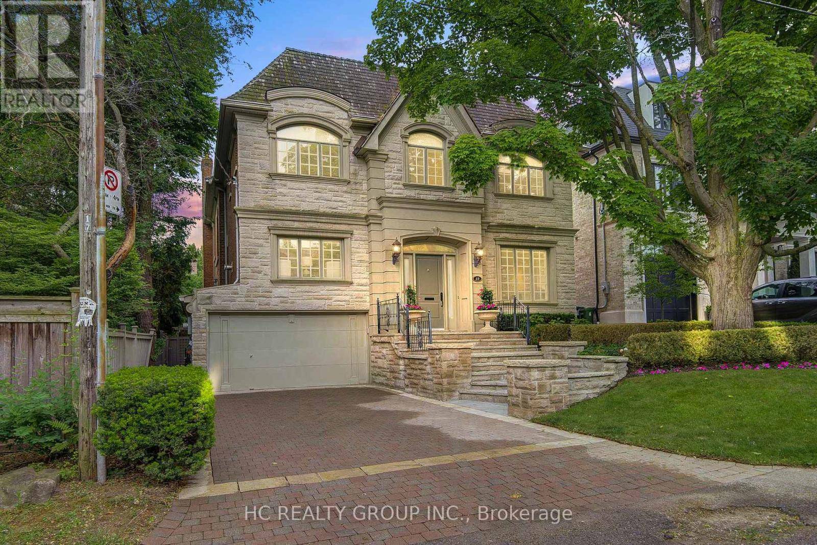 Toronto (bridle Path-sunnybrook-york Mills), ON M4N3M1,17 BLANCHARD ROAD