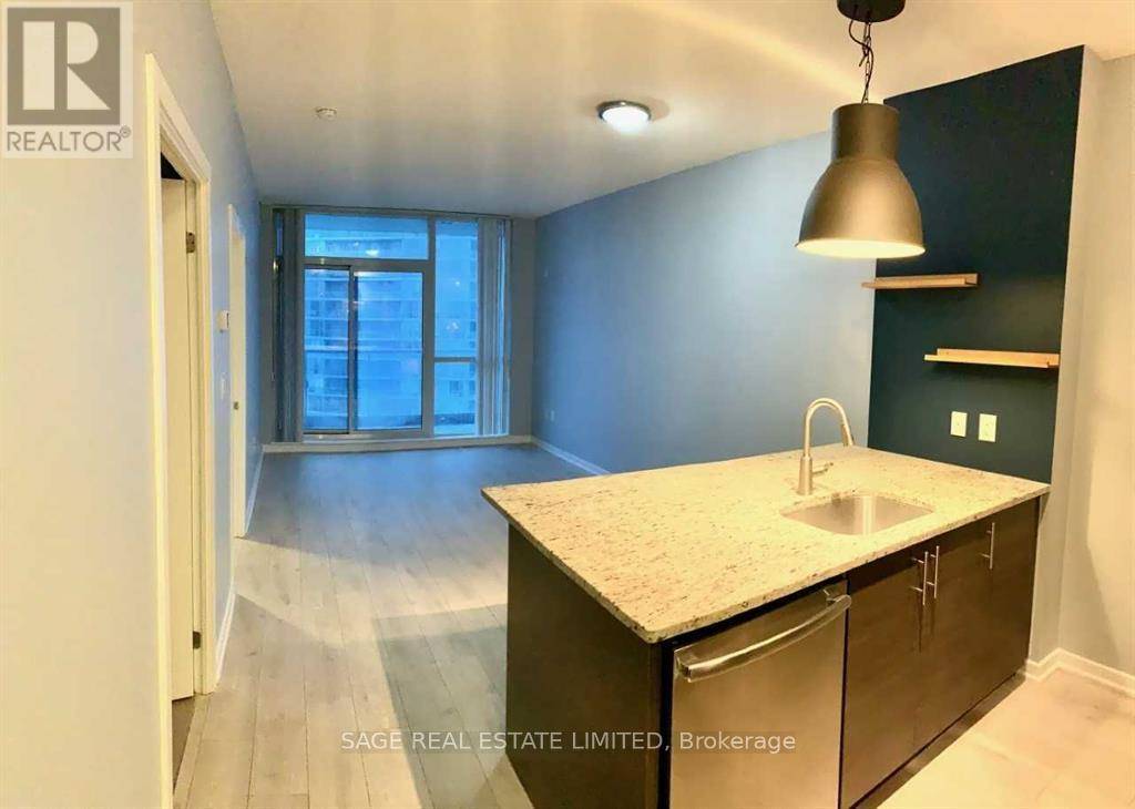 Toronto (henry Farm), ON M2J0A9,70 Forest Manor RD #1303
