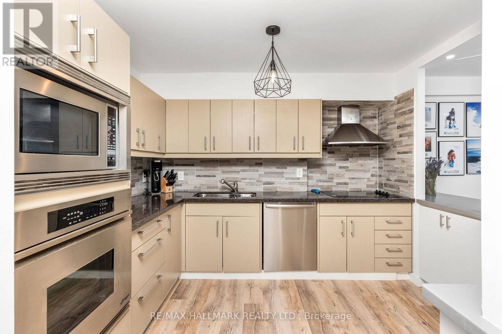 Toronto (annex), ON M5R2N5,212 St George ST #203