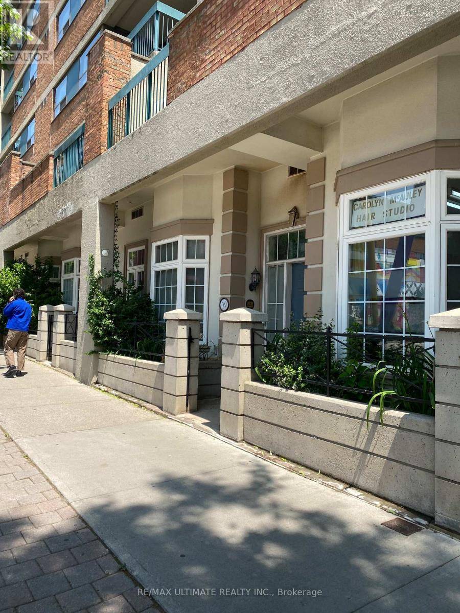 Toronto (kensington-chinatown), ON M3T2W7,79 McCaul ST #164