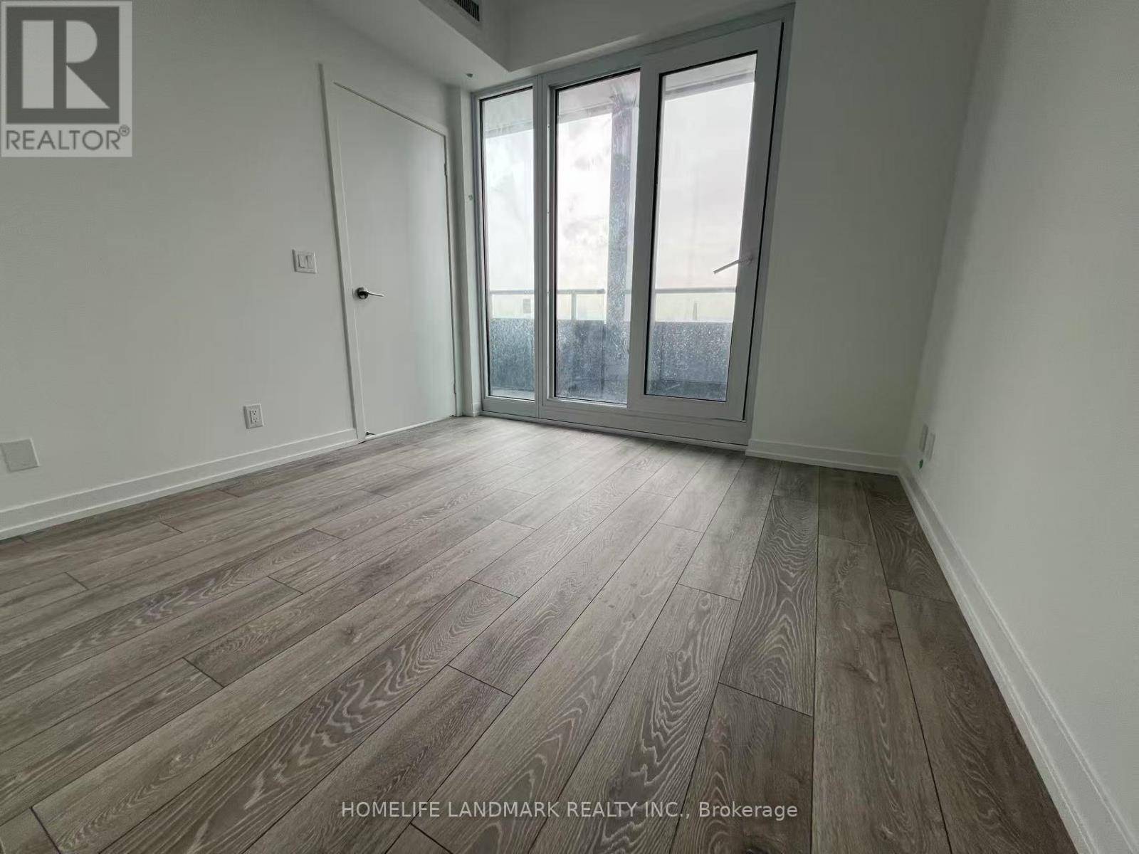 Toronto (humewood-cedarvale), ON M5P0A6,2020 Bathurst ST #1806