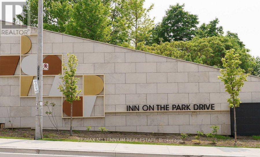 Toronto (banbury-don Mills), ON M3C0P9,10 Inn on the park DR #2006