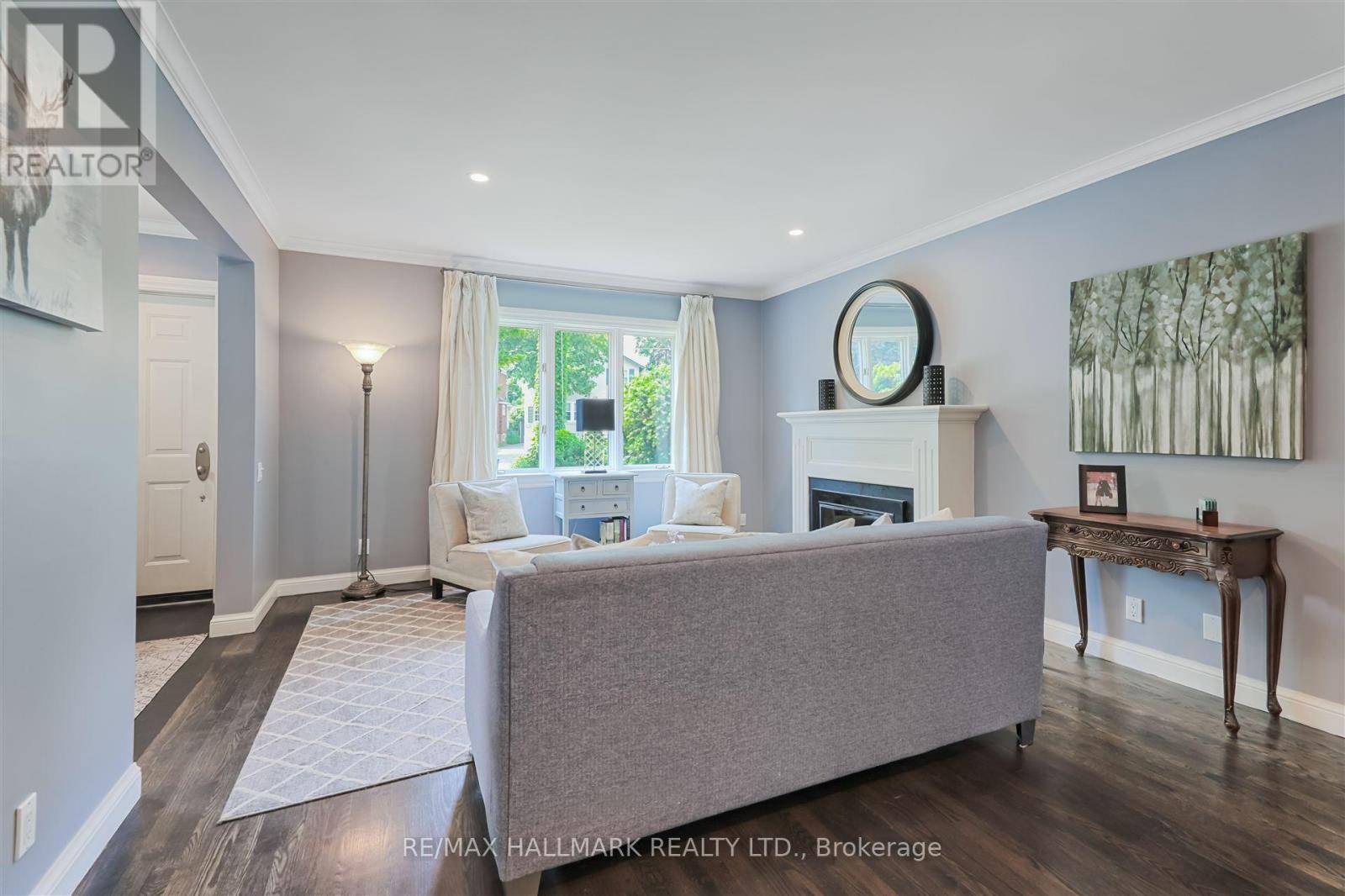 Toronto (leaside), ON M4G1Z9,27 CAMERON CRESCENT
