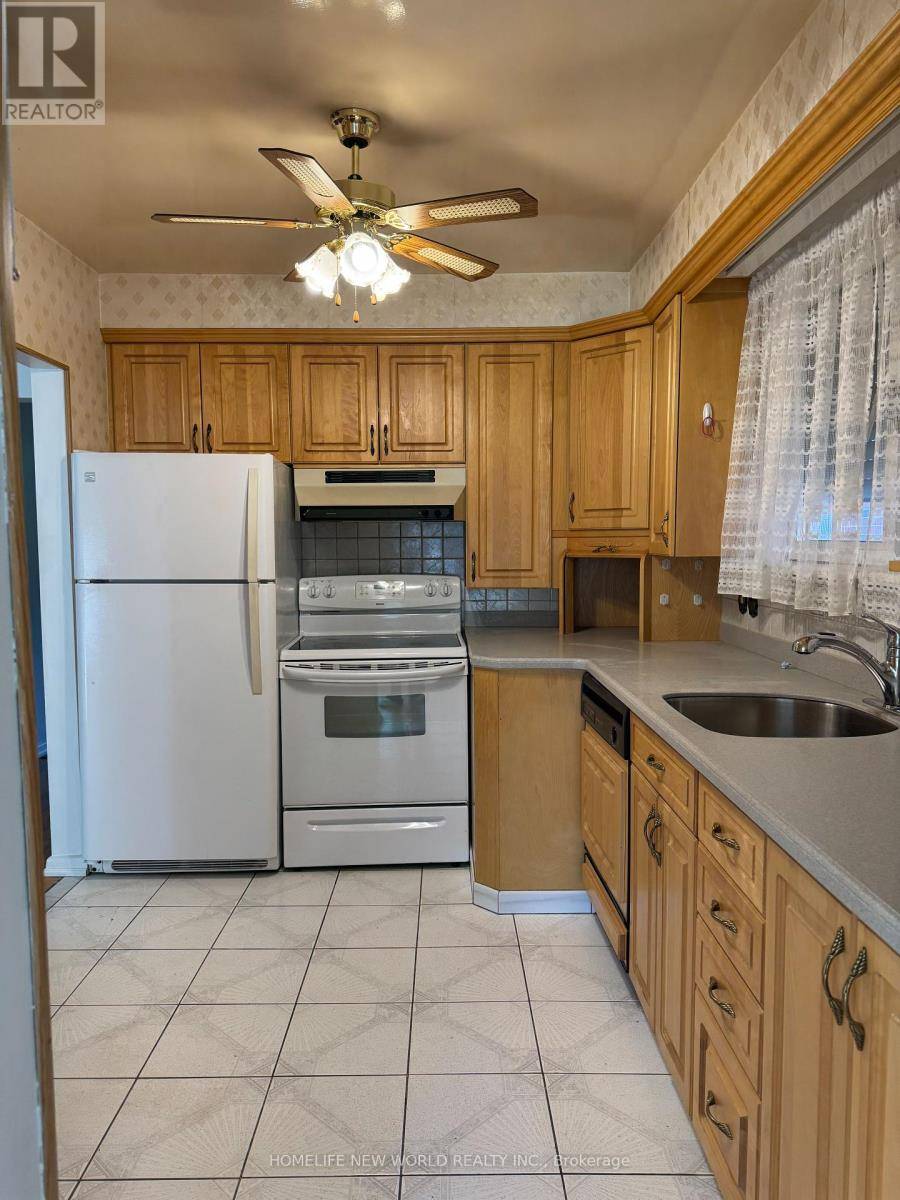 Toronto (newtonbrook West), ON M2M1M7,275 PLEASANT AVENUE