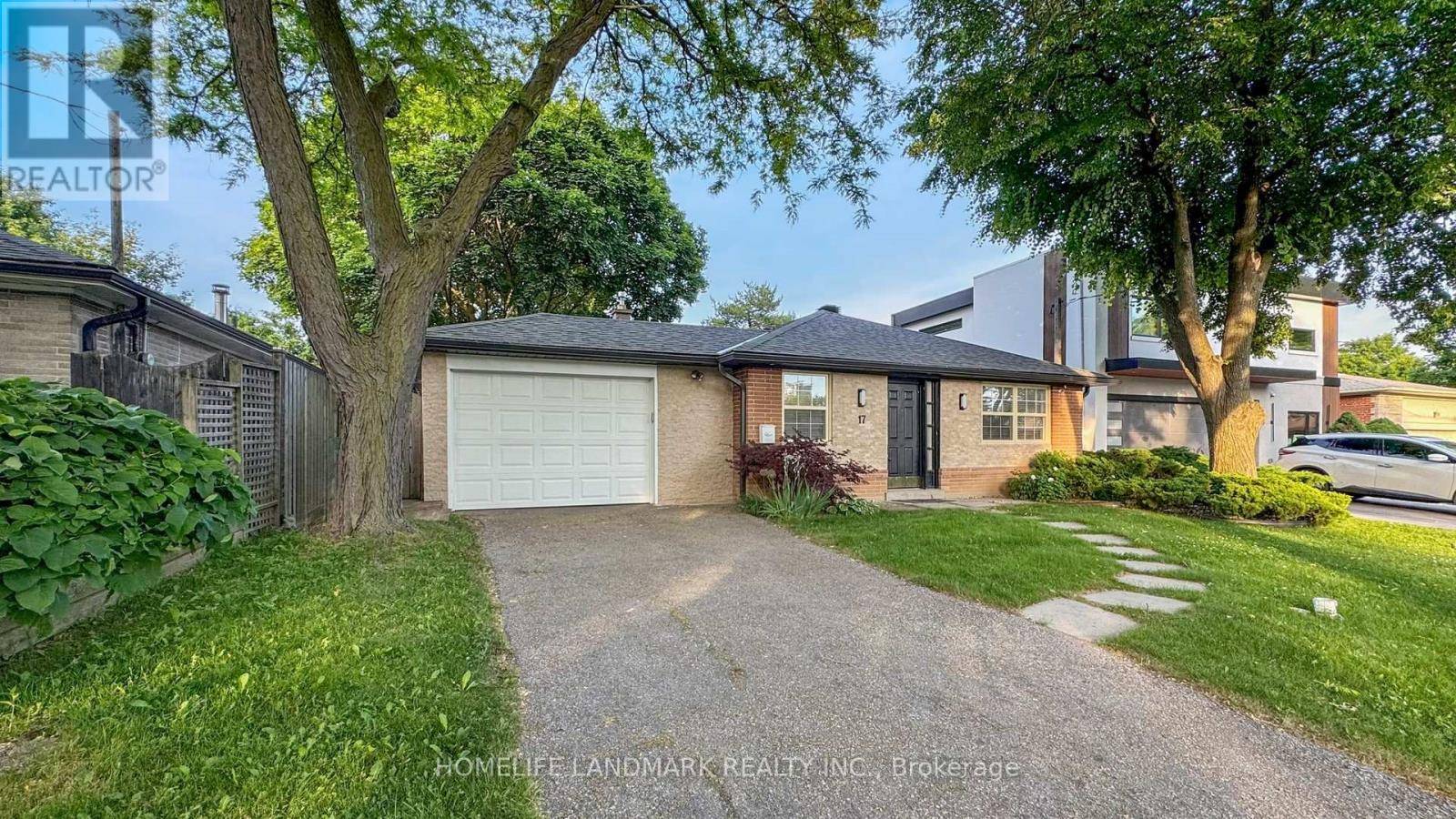 Toronto (parkwoods-donalda), ON M3A2S2,17 EVERMEDE DRIVE