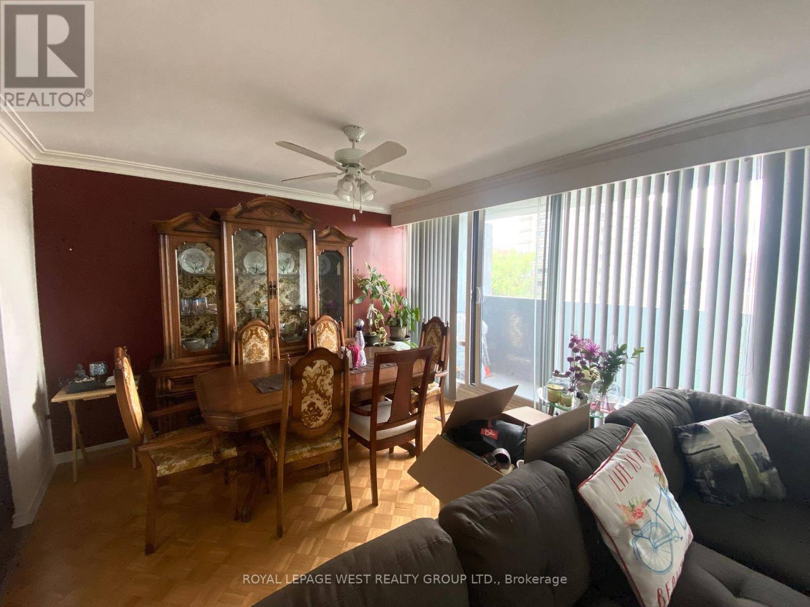 Toronto (bedford Park-nortown), ON M6A2Y8,3555 Bathurst ST #608