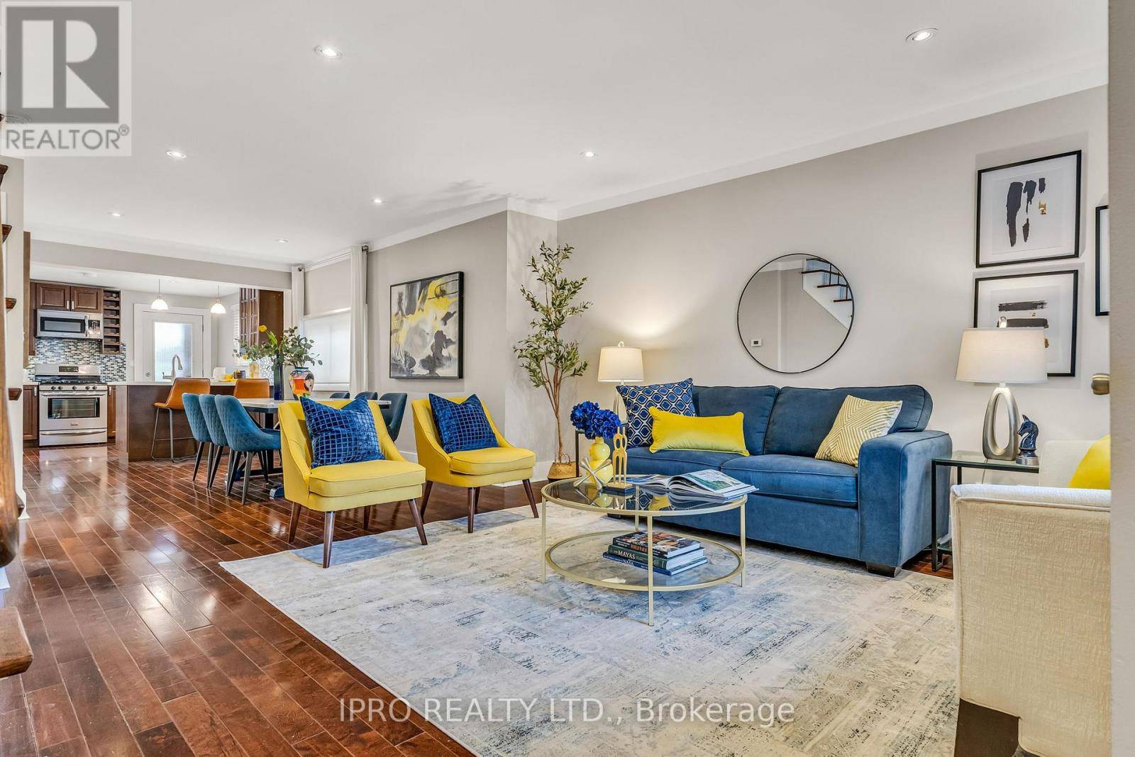 Toronto (annex), ON M5R3B6,264 HOWLAND AVENUE