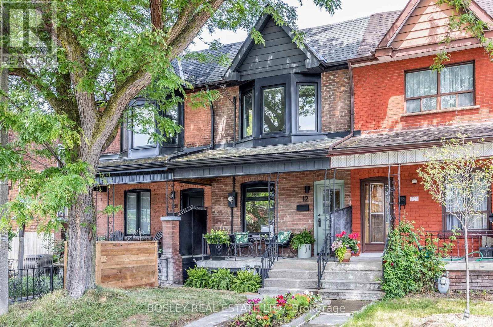 Toronto (dufferin Grove), ON M6H1E8,12 MUIR AVENUE
