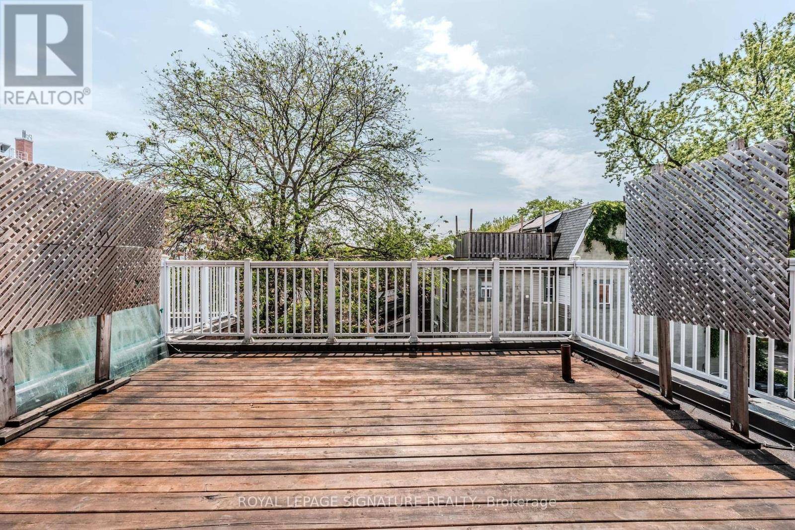 Toronto (little Portugal), ON M6K1T6,1541 Dundas ST West #B