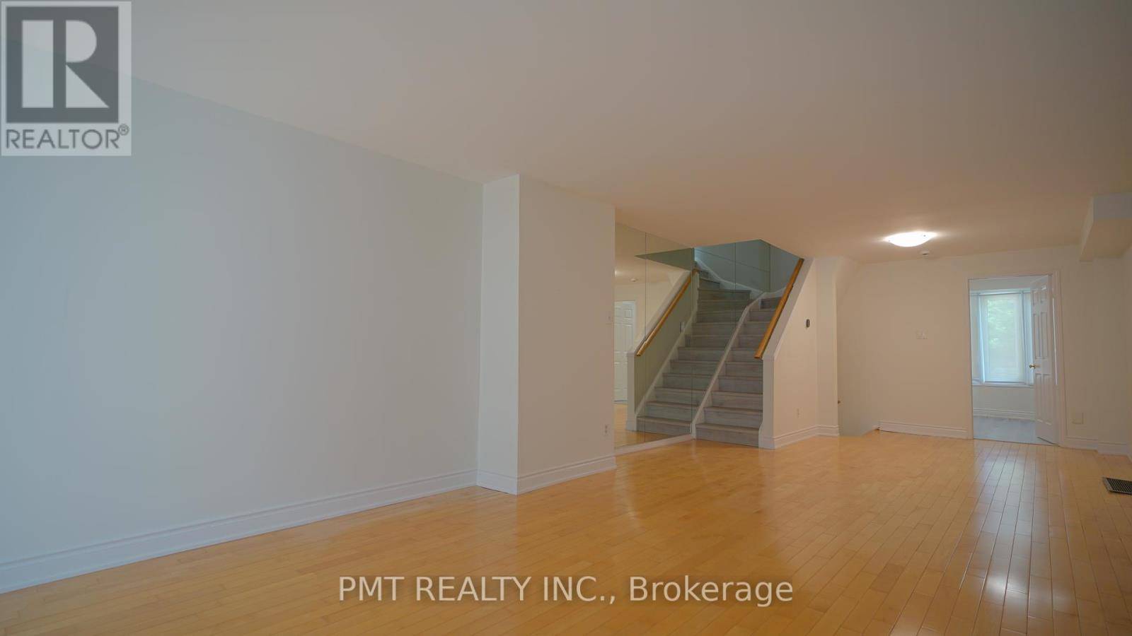 Toronto (mount Pleasant East), ON M4P1S7,597 ROEHAMPTON AVENUE