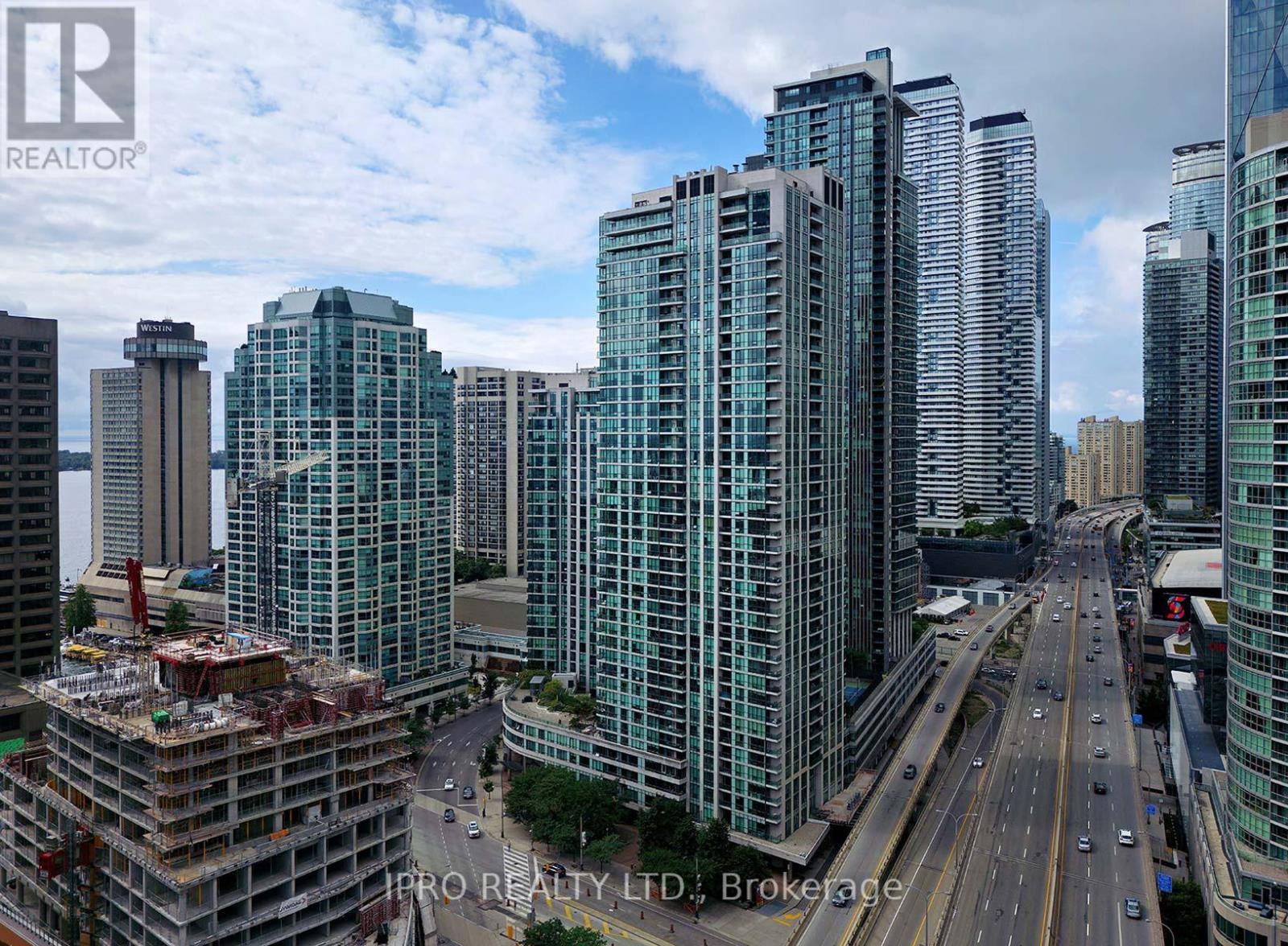 Toronto (waterfront Communities), ON M5E2A1,16 Yonge ST #2007