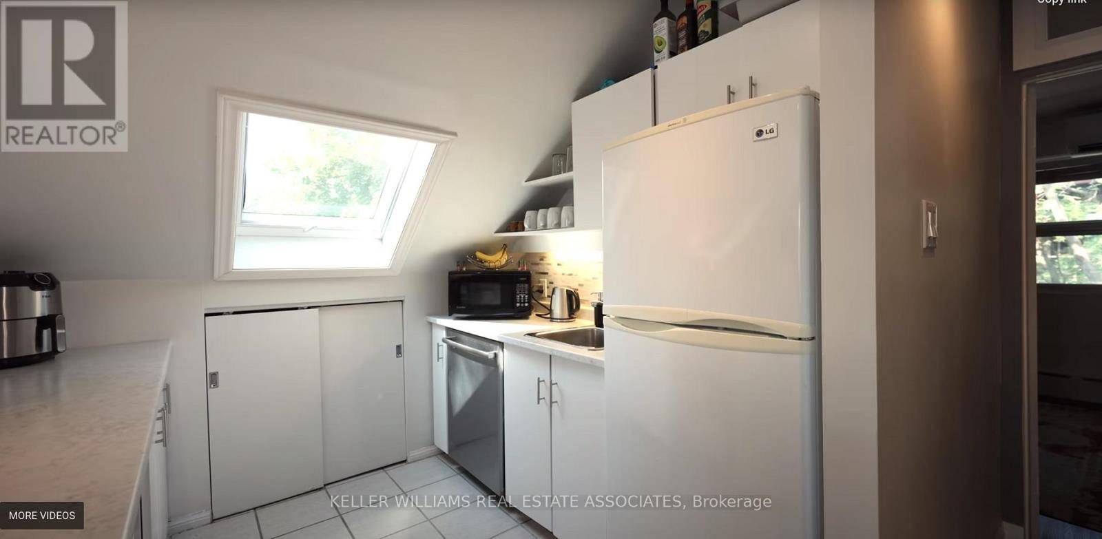 Toronto (rosedale-moore Park), ON M4T1T9,27 Glen Elm AVE #3