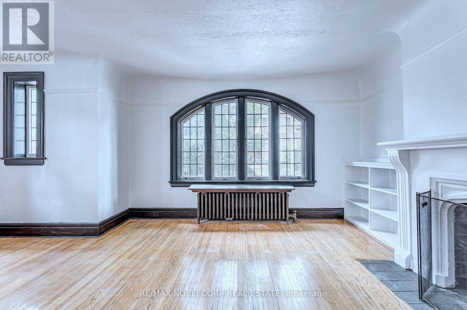 Toronto (lawrence Park South), ON M4R1W6,809 Duplex AVE #A  Main
