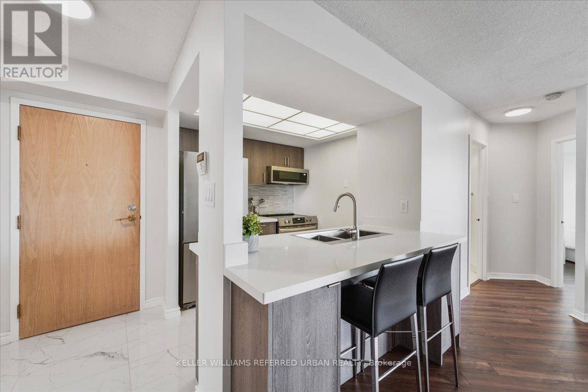Toronto (banbury-don Mills), ON M3C3M8,5 Concorde PL #710