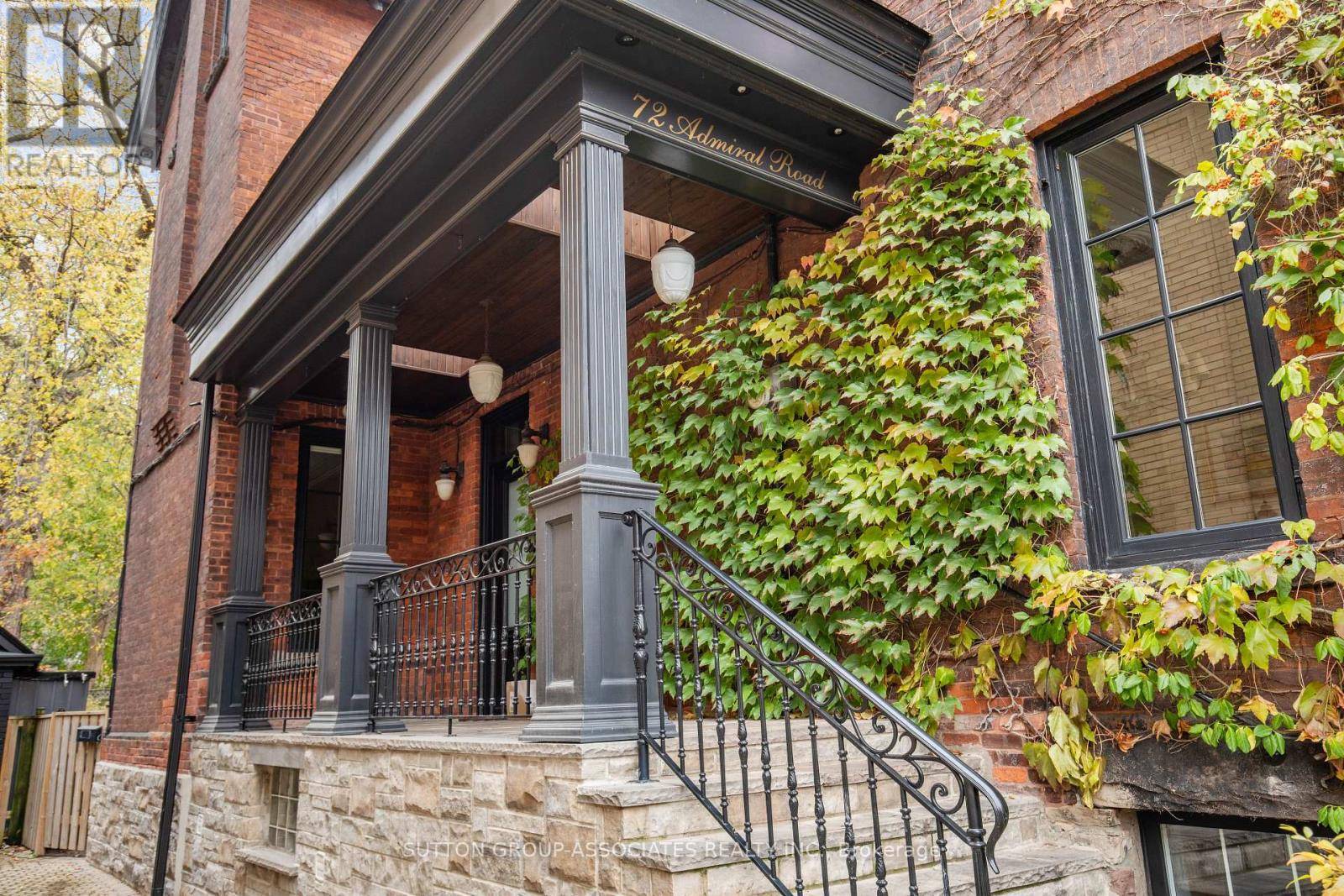 Toronto (annex), ON M5R2L5,72 ADMIRAL ROAD