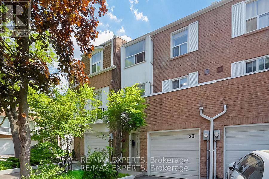 Toronto (hillcrest Village), ON M2H3K6,23 THIMBLE BERRY WAY