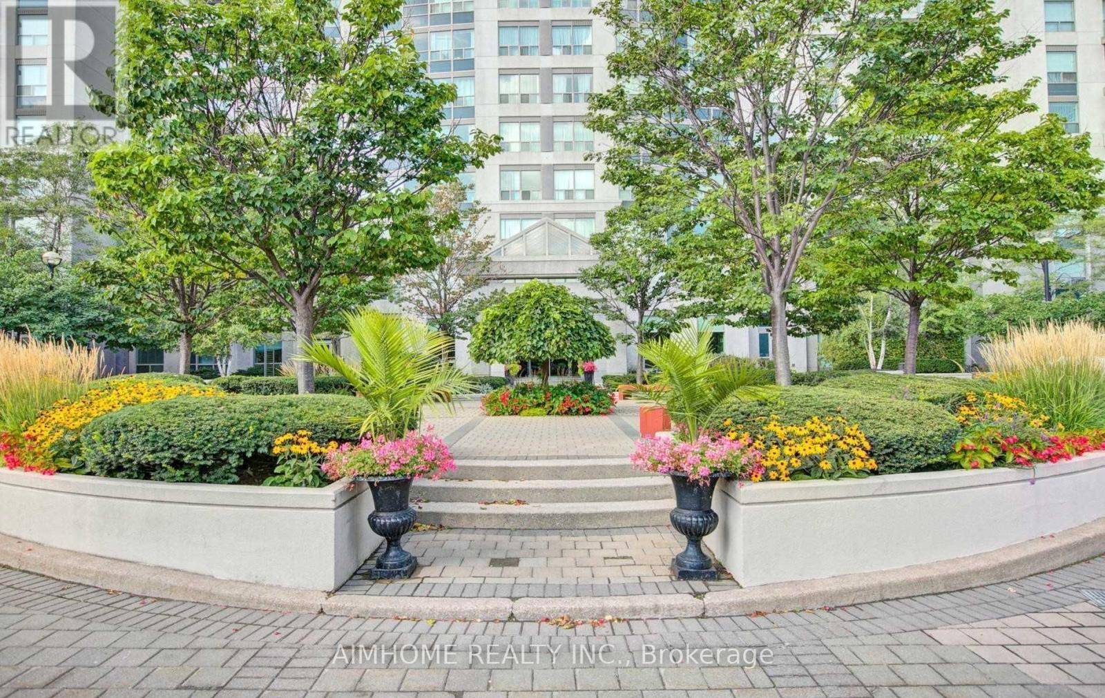 Toronto (willowdale East), ON M2N6Z5,188 Doris AVE #1019