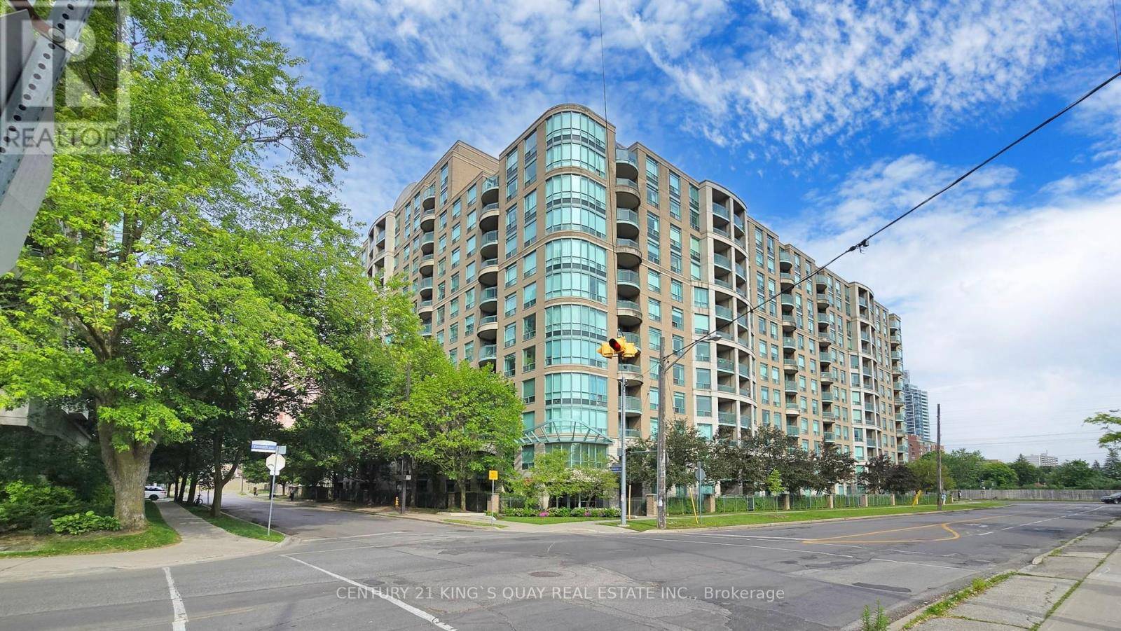 Toronto (newtonbrook East), ON M2M4K9,18 Pemberton AVE #403