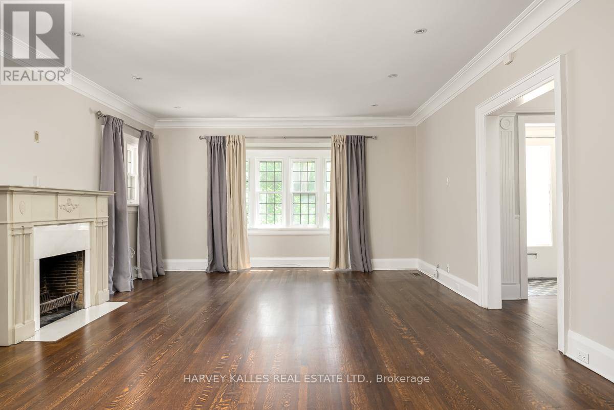 Toronto (forest Hill South), ON M5P1M4,47 HILLHOLM ROAD
