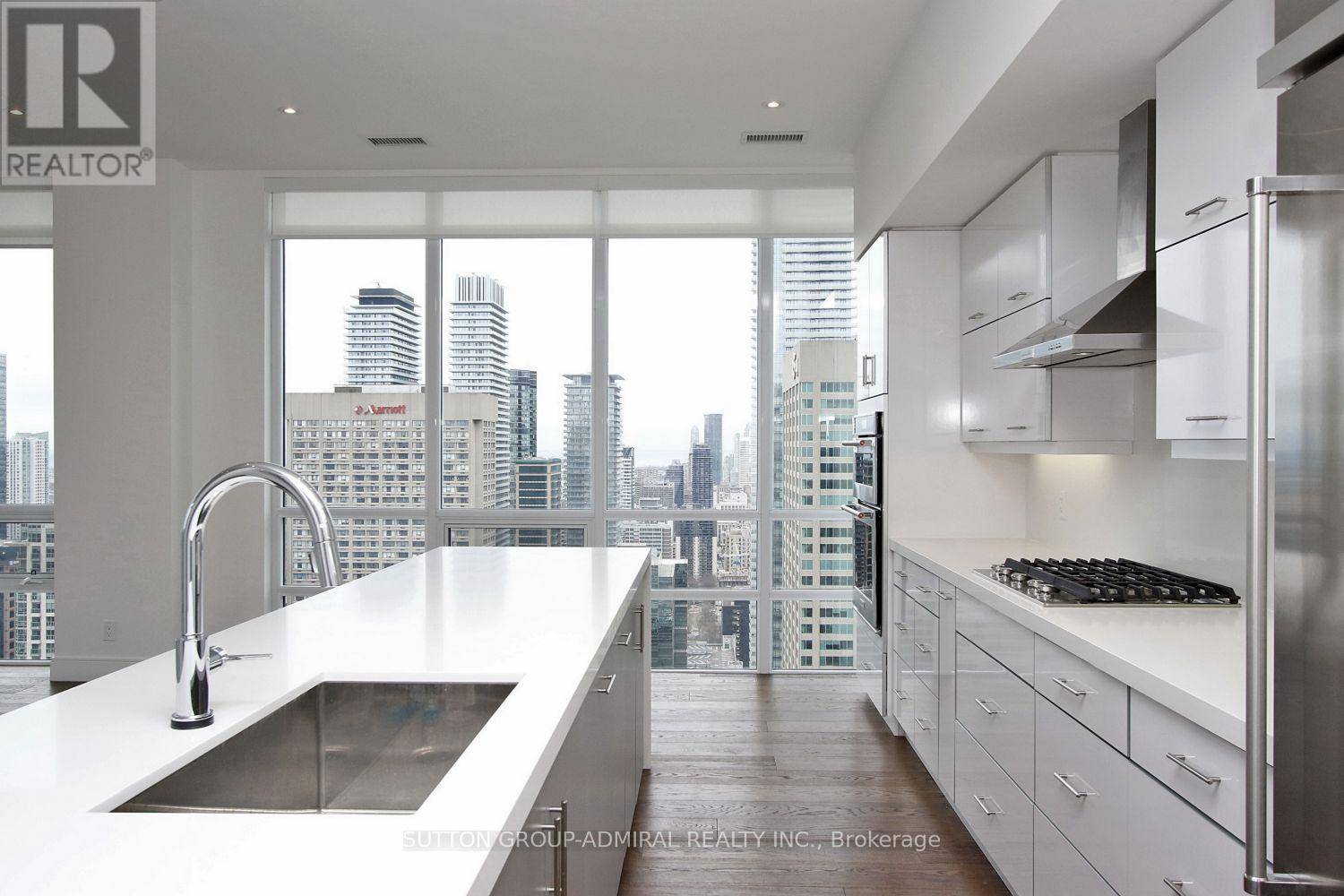 Toronto (rosedale-moore Park), ON M4W3Z4,825 Church ST #Ph403