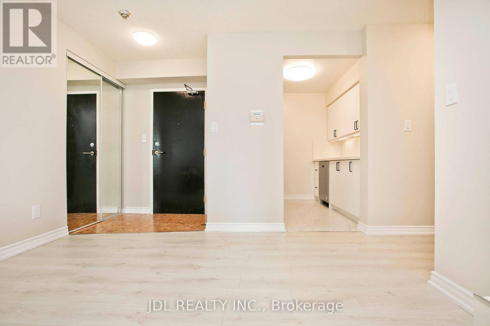 Toronto (willowdale East), ON M2N6T3,35 EMPRESS AVE #2209