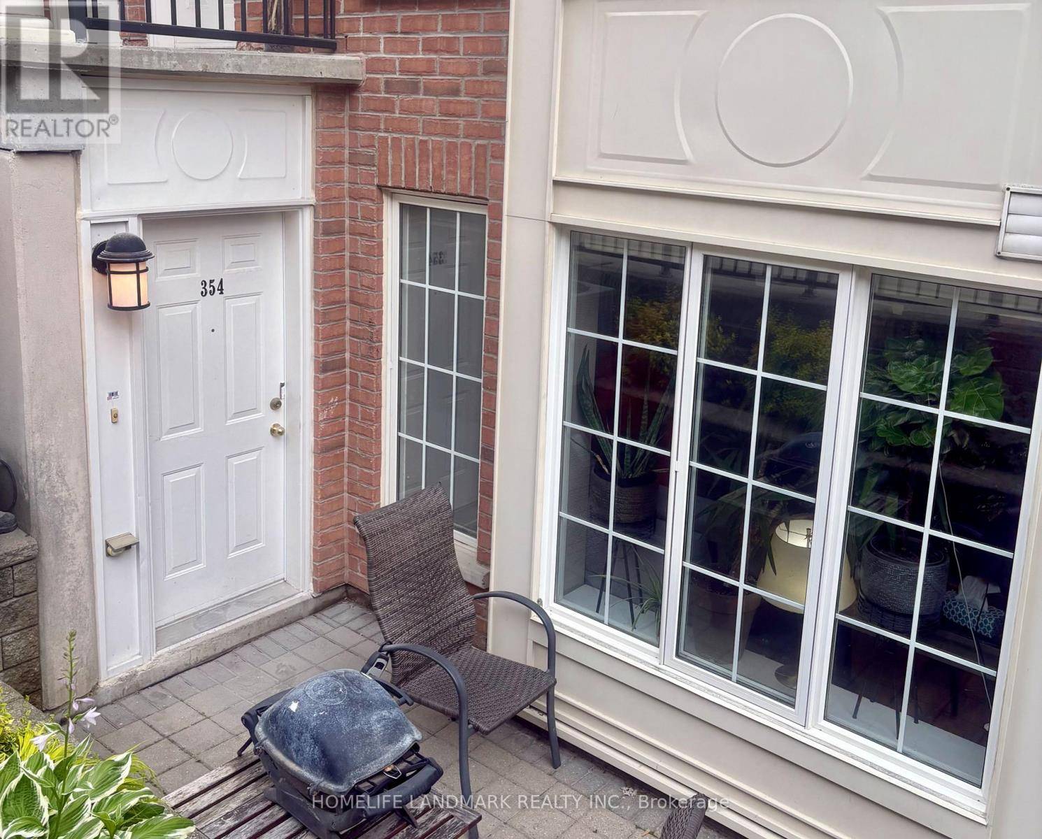 Toronto (willowdale East), ON M2N7C2,3 Everson DR #354