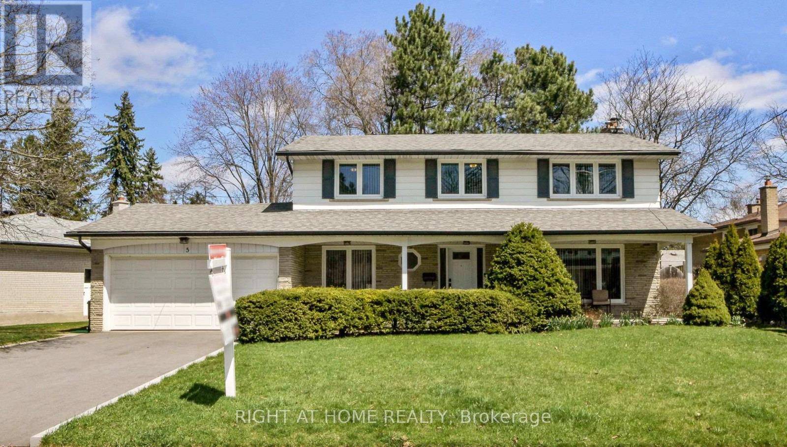 Toronto (newtonbrook East), ON M2M3R1,5 ROBINTER DRIVE