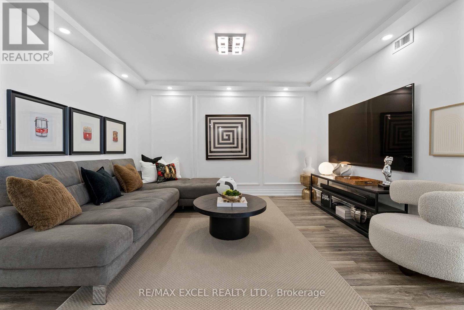 Toronto (willowdale East), ON M2N6N3,30 Greenfield AVE #607