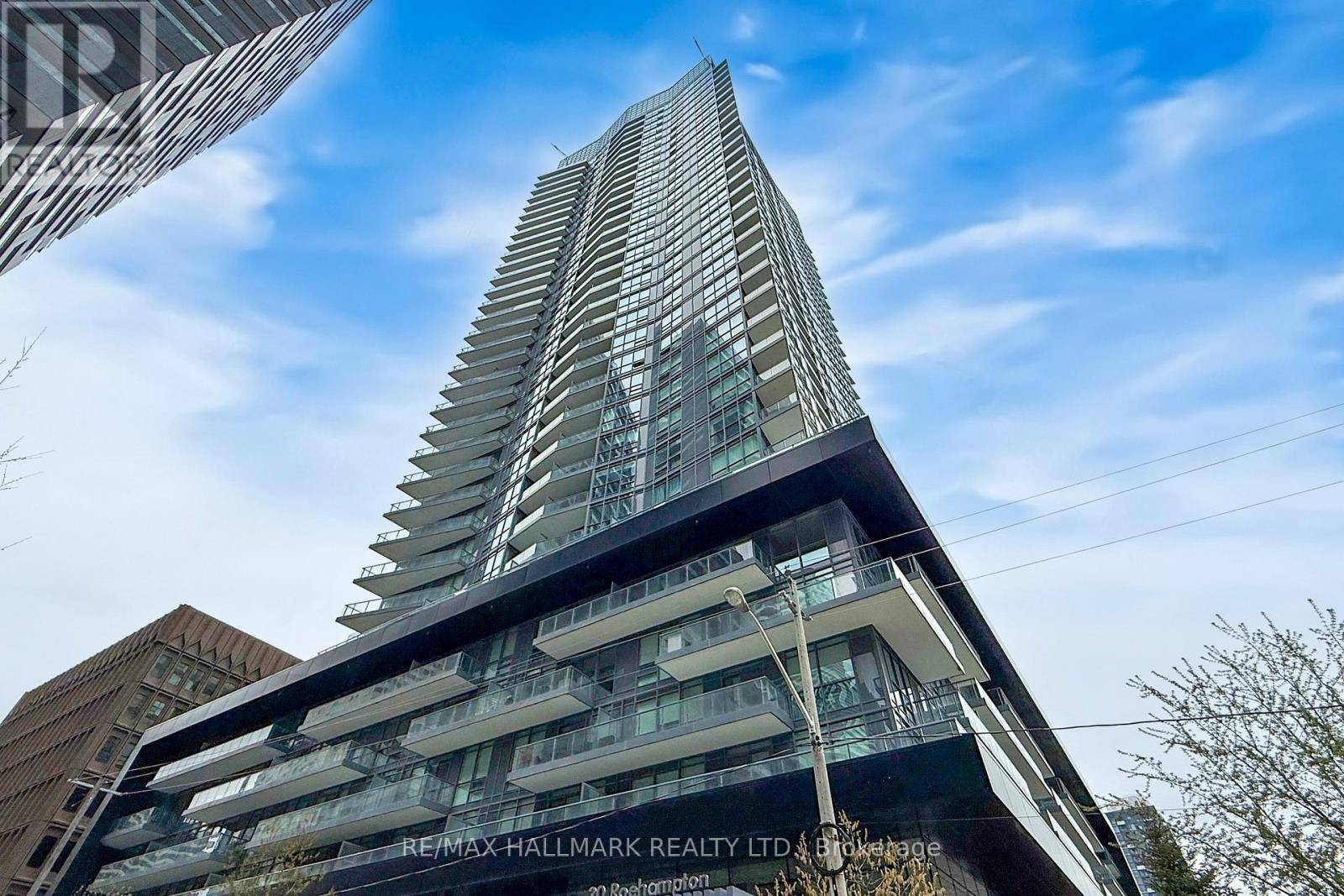 Toronto (mount Pleasant West), ON M4P0B9,30 Roehampton AVE #418