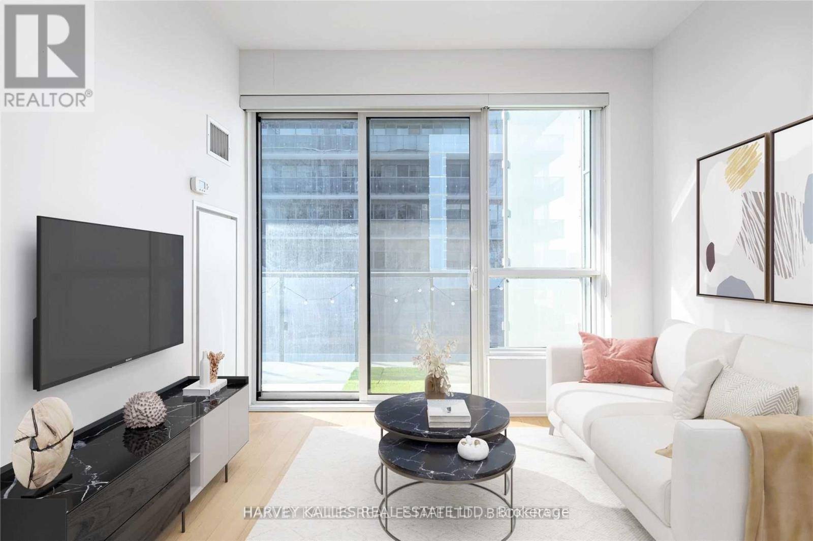 Toronto (niagara), ON M6K0B4,1030 King ST West #1002