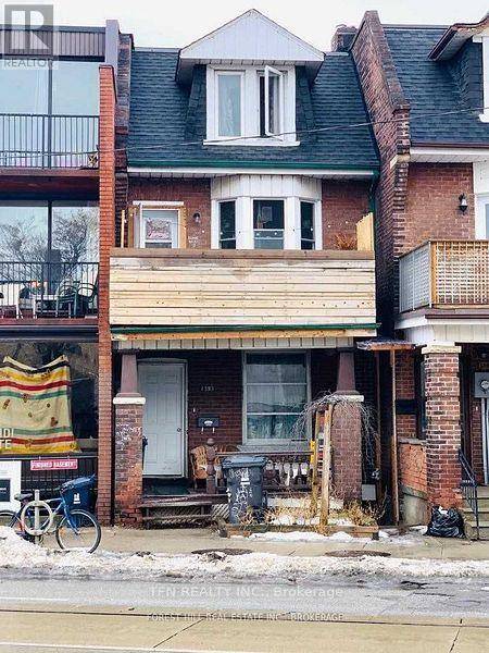 Toronto (little Portugal), ON M6J1Y4,1393 DUNDAS STREET W