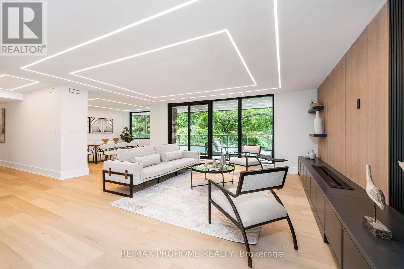 Toronto (rosedale-moore Park), ON M4W1L9,66 Collier ST #2D