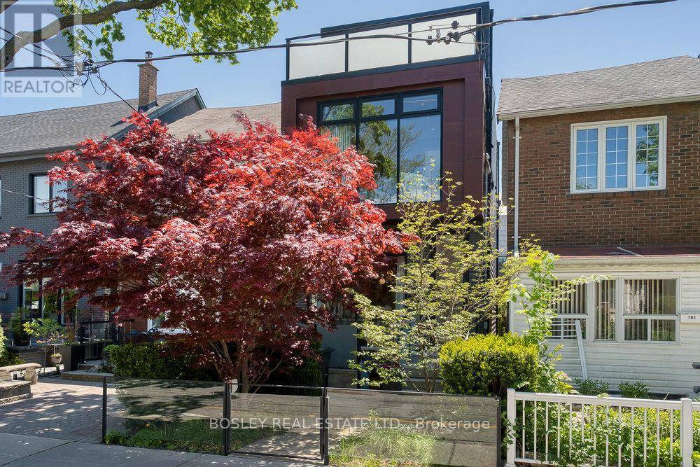 Toronto (little Portugal), ON M6J1P5,189 ARGYLE STREET