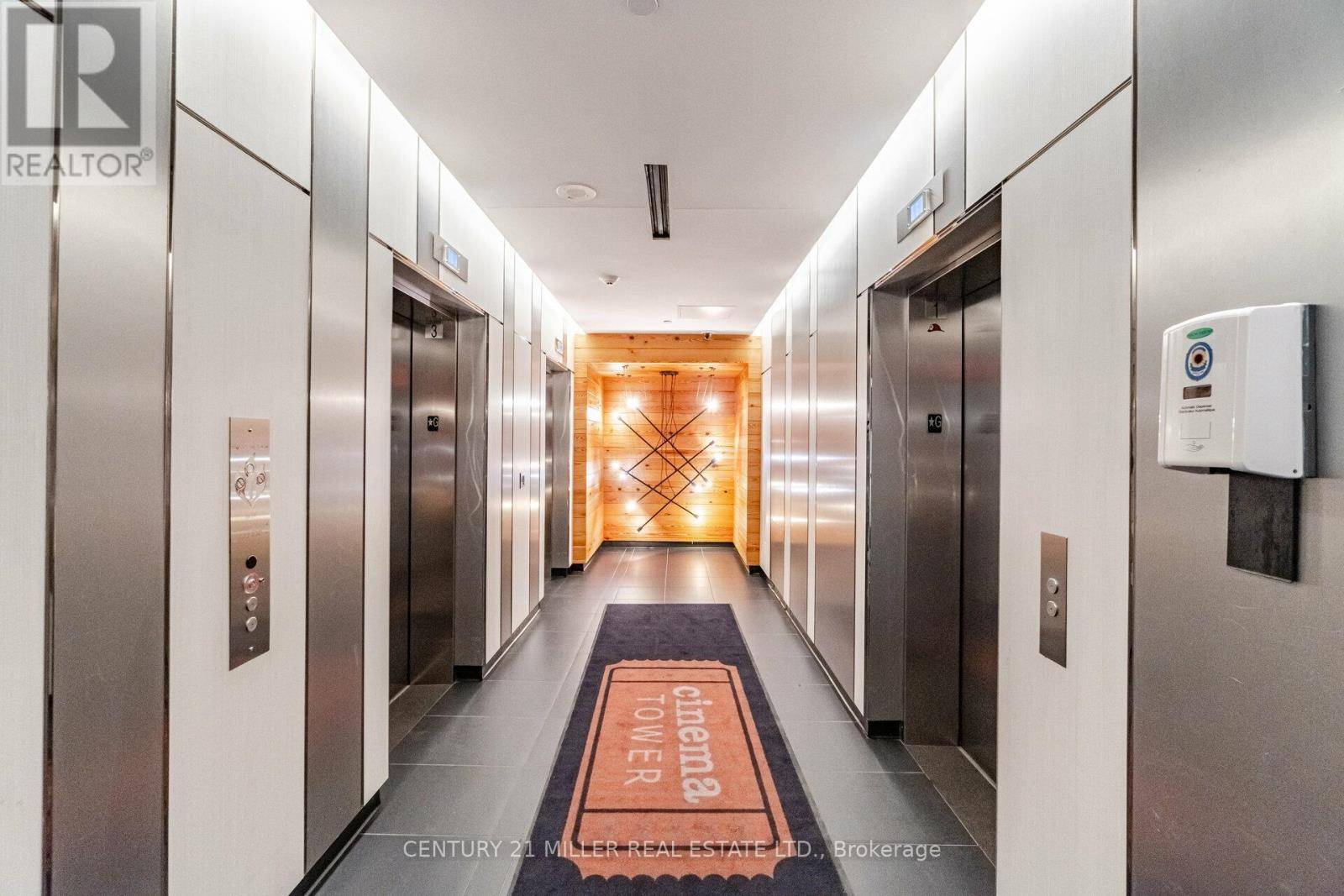 Toronto (waterfront Communities), ON M5V0B8,21 Widmer ST #3701