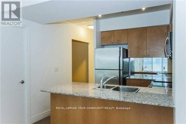 Toronto (annex), ON M5R1M2,8 Scollard ST #606