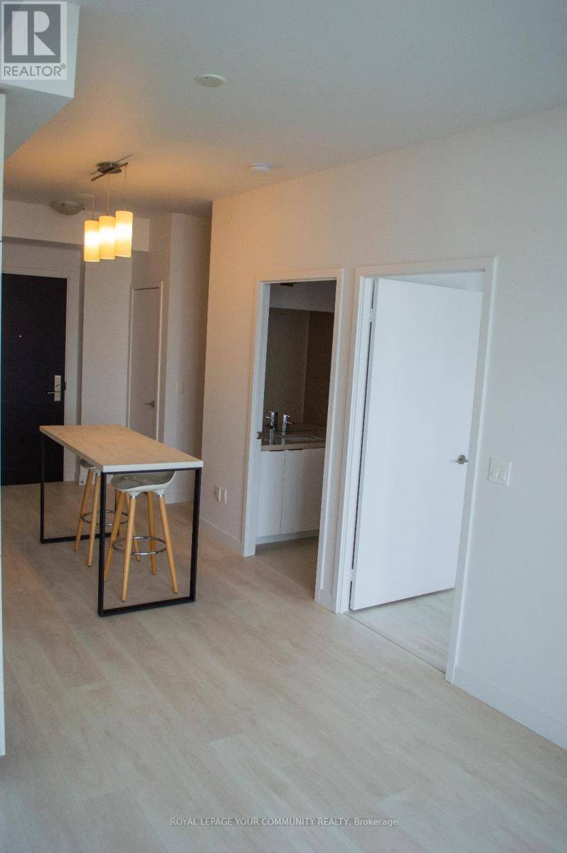 Toronto (yonge-eglinton), ON M4P0C1,8 Eglinton AVE East #3709