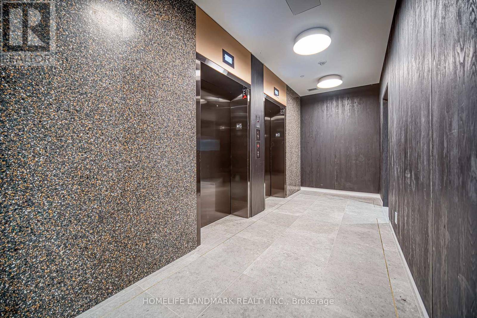 Toronto (trinity-bellwoods), ON M6J1X4,1200 Dundas ST West #407