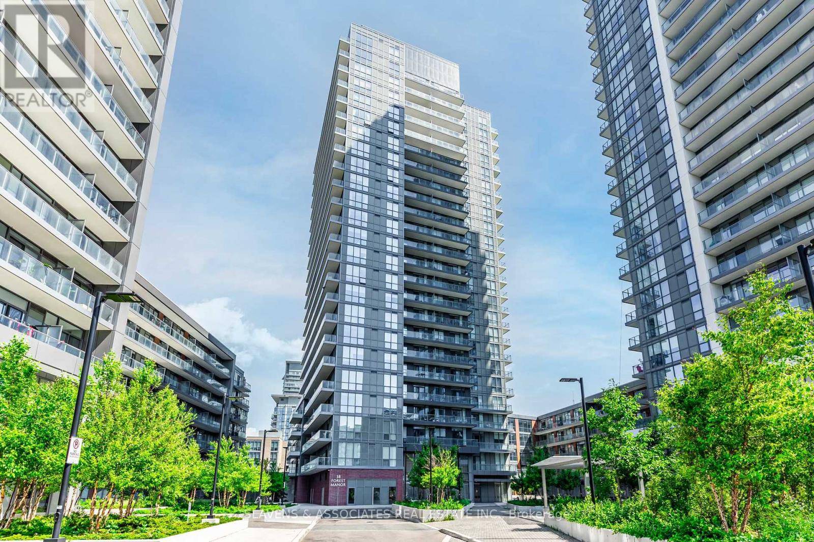 Toronto (henry Farm), ON M2J0H4,38 Forest Manor RD #206